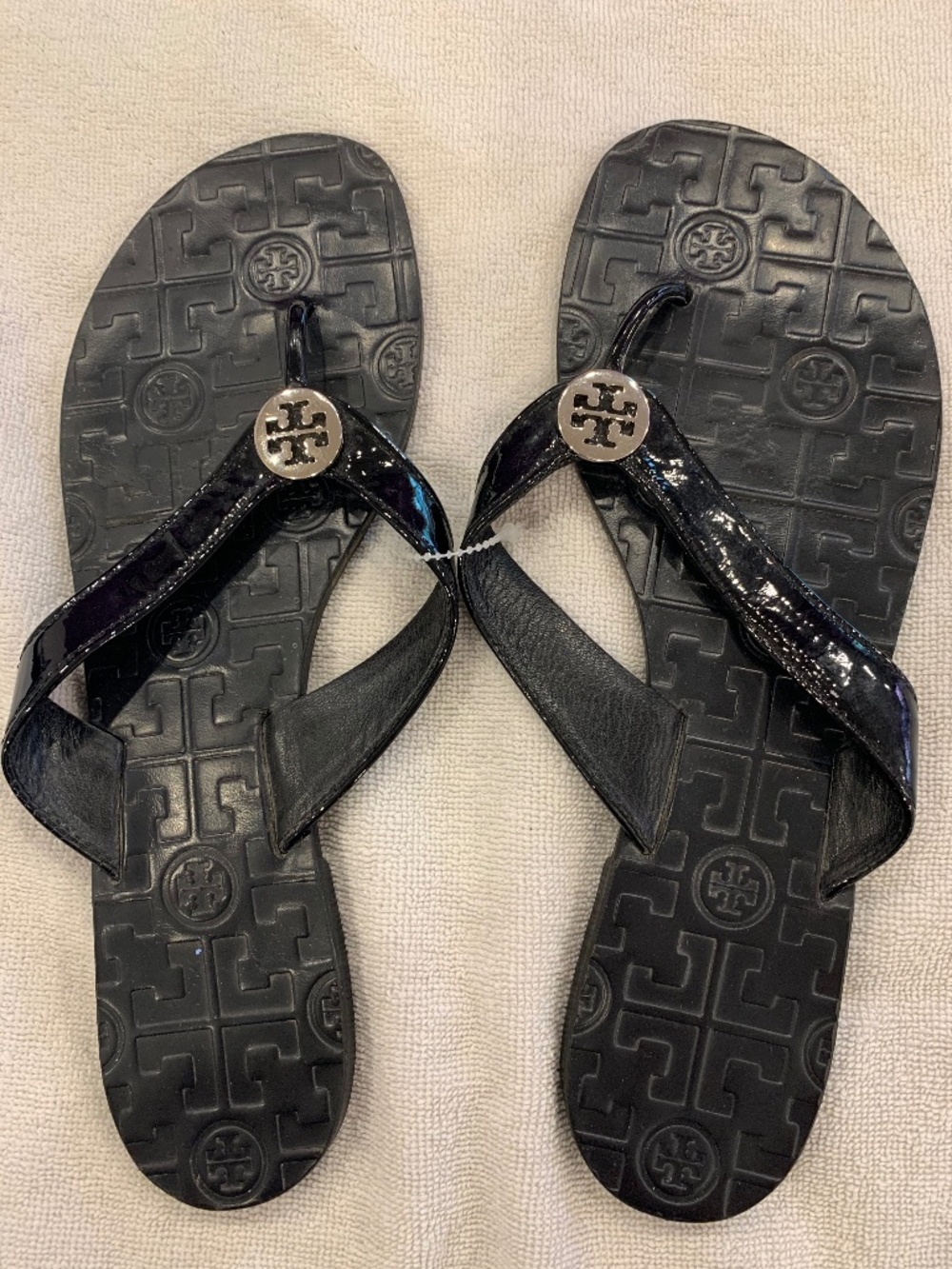 Tory Burch Miller Style Black Patent Leather Flip Flop Sandals Silver Logo 9M
